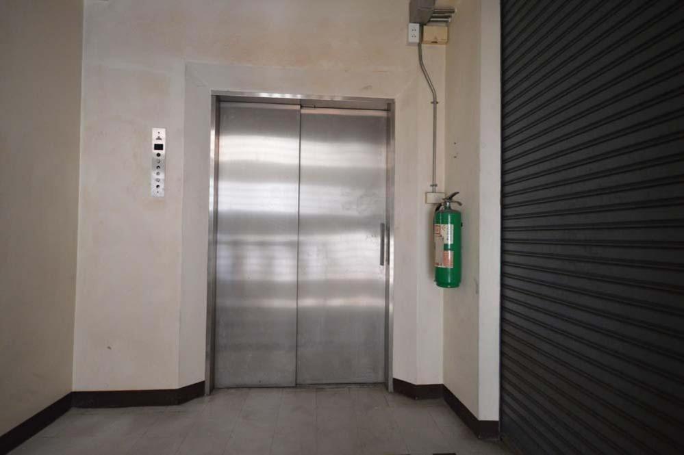 57 Hidden House Bkk Chinatown Hotel Bangkok Exterior photo